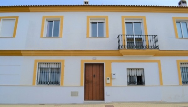 4 Bed  Townhouse For Sale