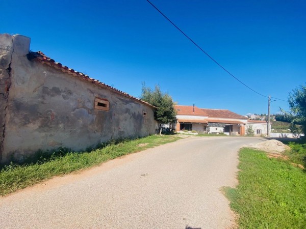  Country House For Sale