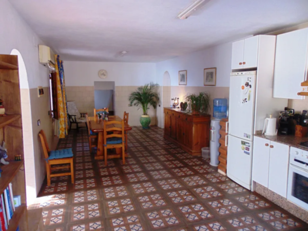 3 Bed  Country House For Sale